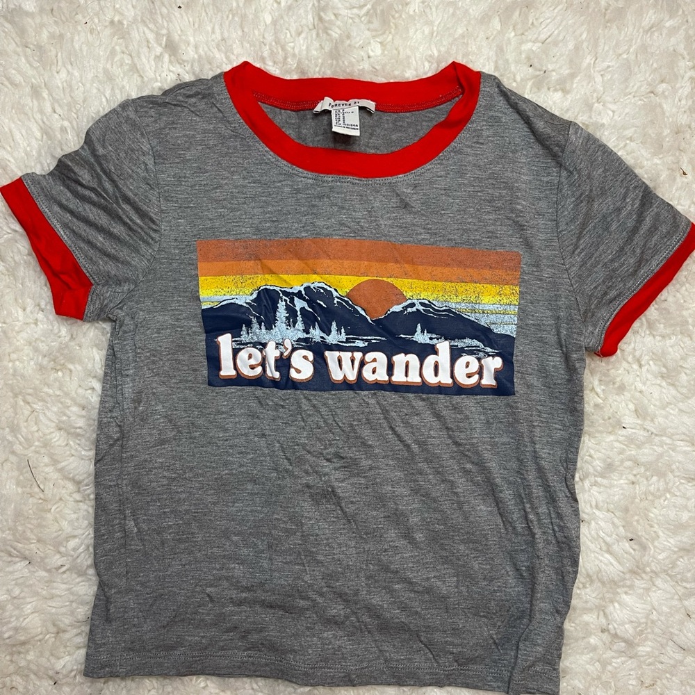 Forever 21 Graphic Tee, Size SM